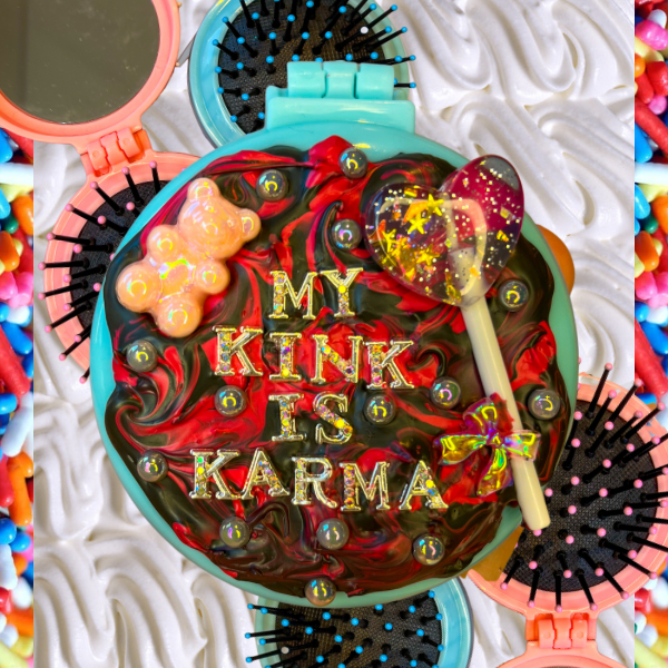 ‘Karma Kink’ Hair Brush Mirror Compact GRWM