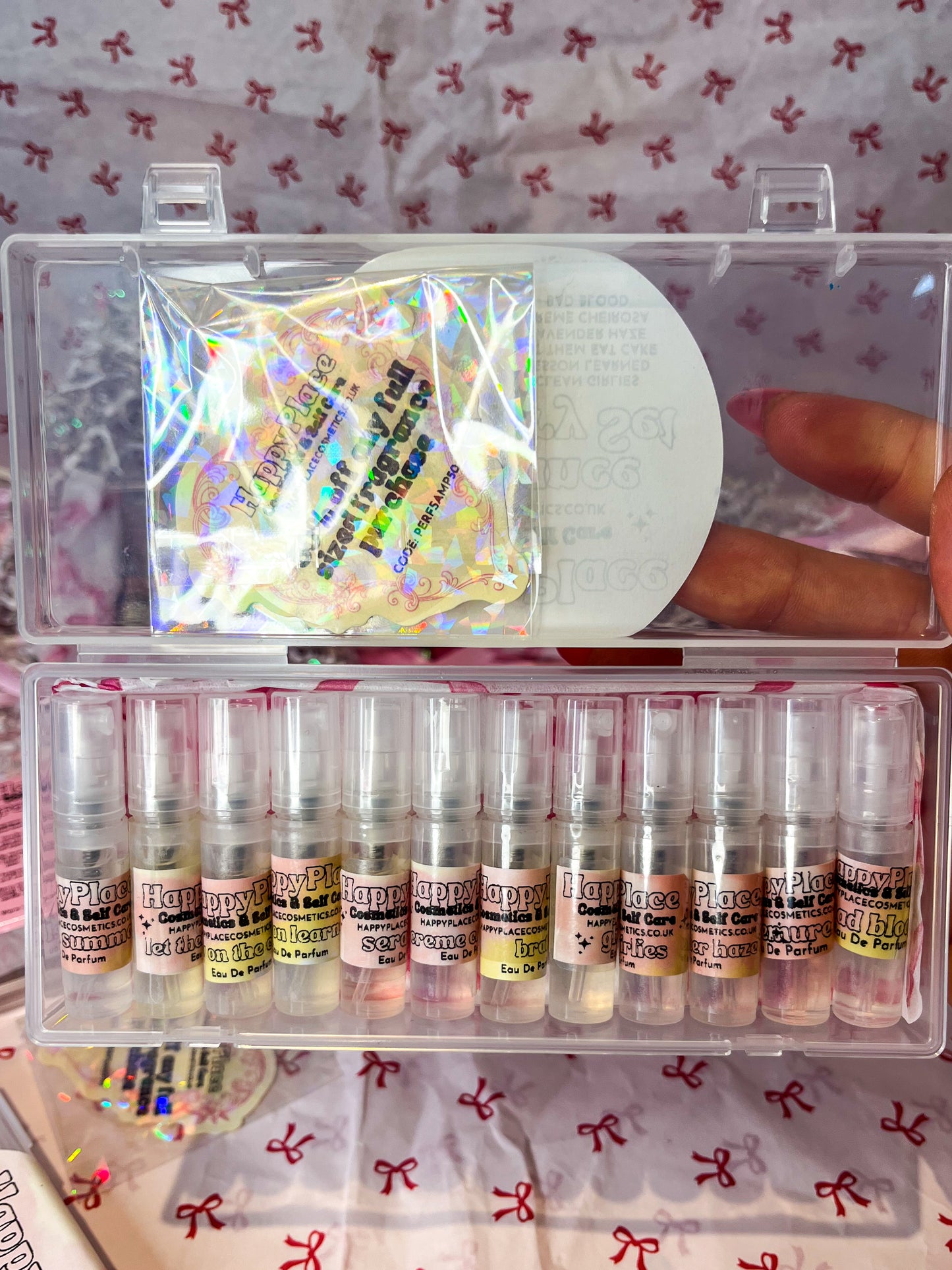 SURPRISE SCENTS- Happy Place Fragrance Sampler Set - Eau De Parfum